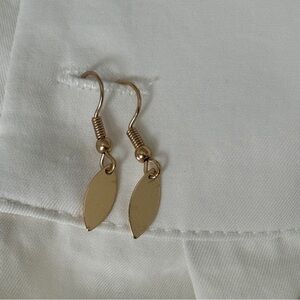 Dainty gold leaf earrings